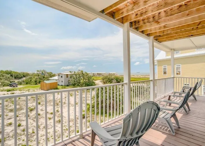Holiday home Salty Seashell By Youngs Suncoast *