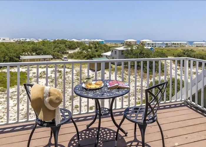 Salty Seashell By Youngs Suncoast Holiday home *