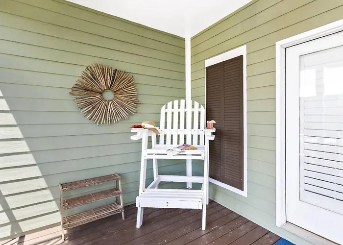 Salty Seashell By Youngs Suncoast Holiday home