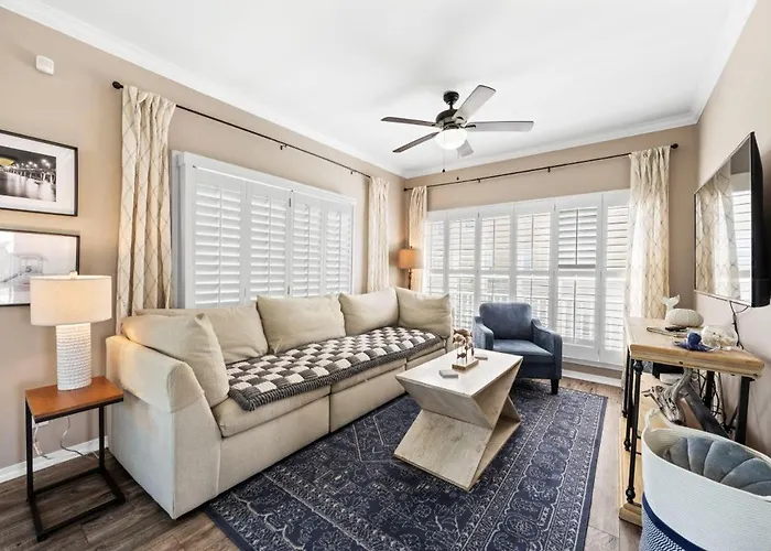 Salty Seashell By Youngs Suncoast * Gulf Shores