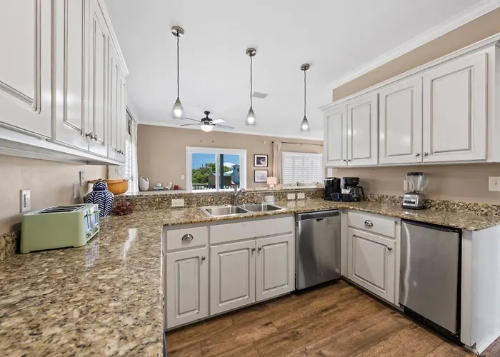 Salty Seashell By Youngs Suncoast Holiday home Gulf Shores