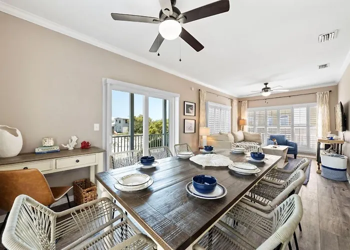Holiday home Salty Seashell By Youngs Suncoast