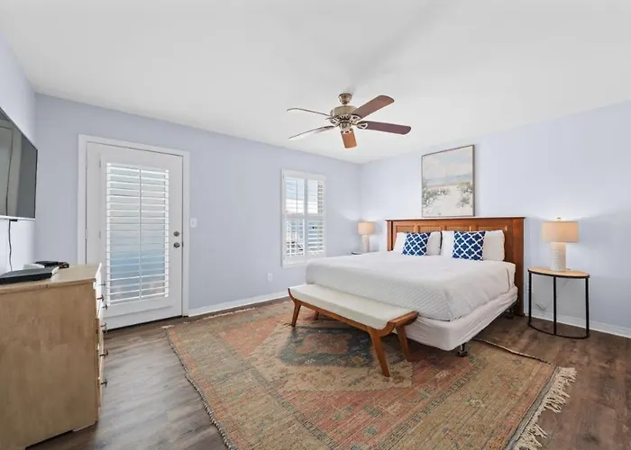 Holiday home Salty Seashell By Youngs Suncoast