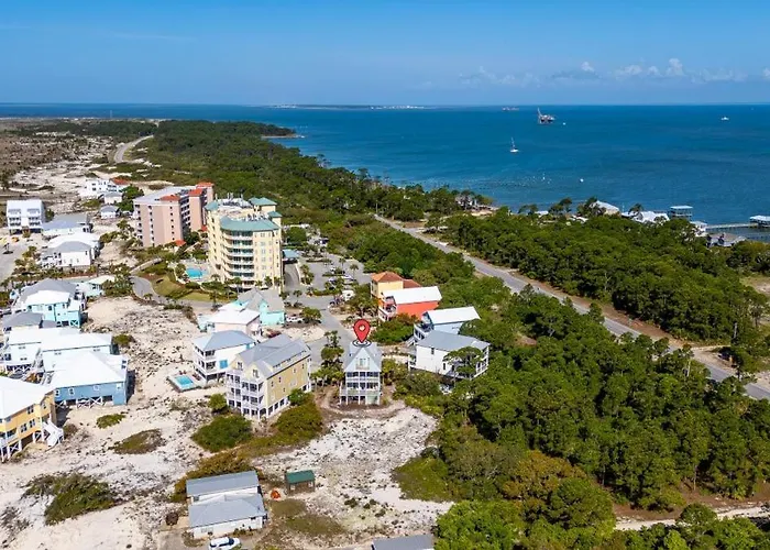 Salty Seashell By Youngs Suncoast Holiday home